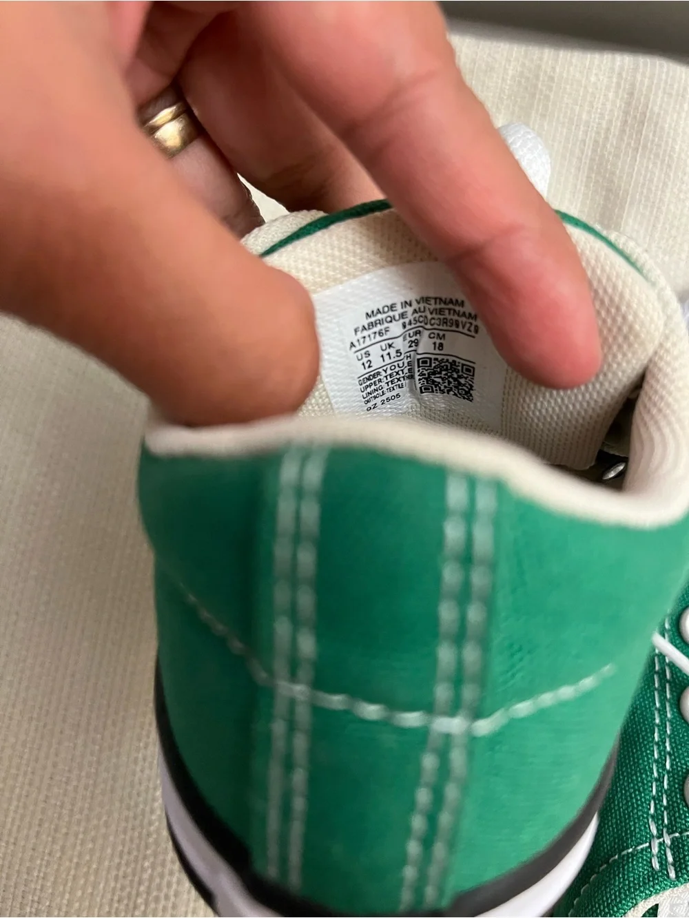 Converse Kids Low Top Canvas Sneakers - Green with White Accents Size Youth 12